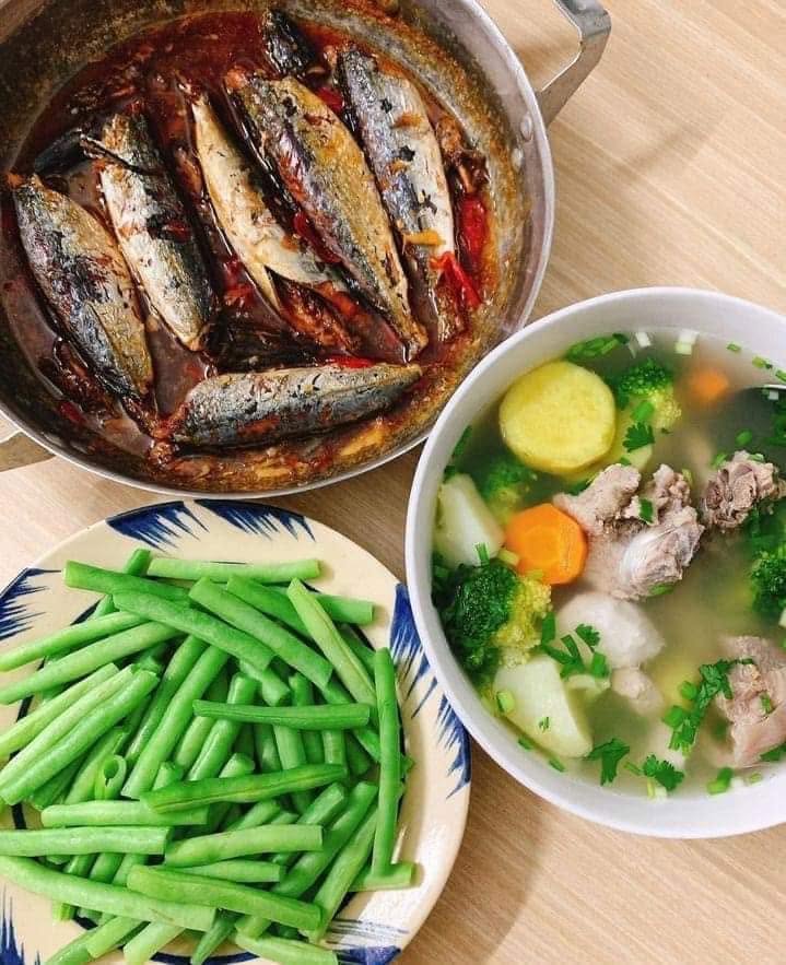 Cá nục kho rục tại Cơm Niêu Phố Cổ
