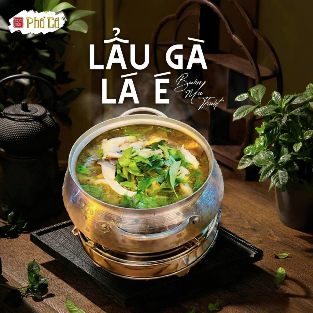 Lẩu gà lá é trong bộ ảnh của Cơm Niêu Phố Cổ.